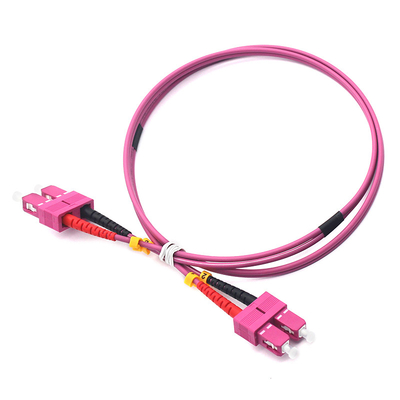 고성능 OM4 MM 광섬유 패치 케이블 SC PC에서 SC PC로 원활한 데이터 전송