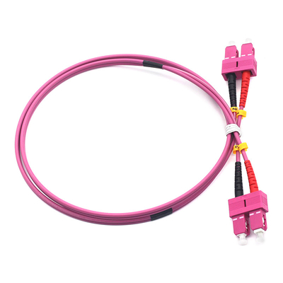 고성능 OM4 MM 광섬유 패치 케이블 SC PC에서 SC PC로 원활한 데이터 전송