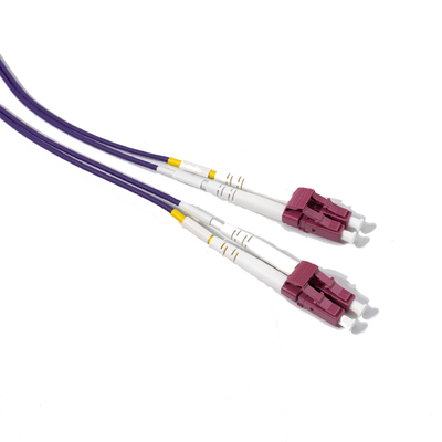 보라색 LC UPC에서 LC UPC 듀플렉스 패치 코드 광섬유 MM, OM4, 3.0mm